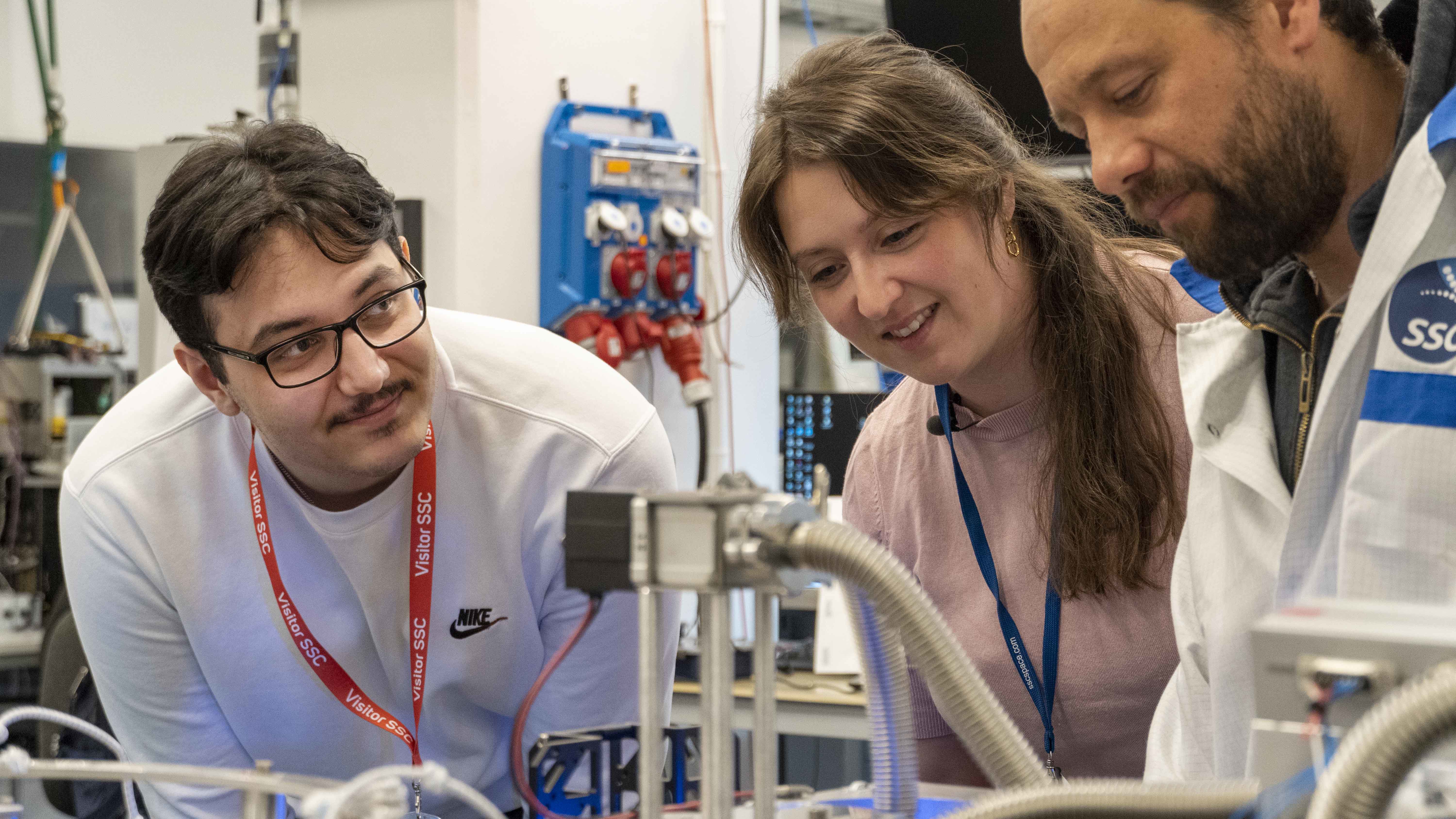 Emrecan Kizilrmak visits the labs at SSC